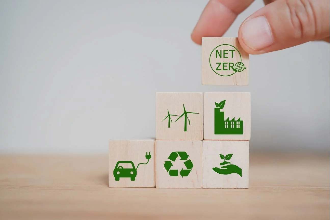 Cubes illustrant les engagements environnementaux d’une démarche RSE